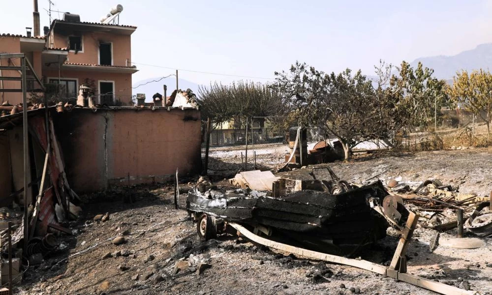 Φωτιές: Ακατάλληλα 368 σπίτια, επικίνδυνα ακόμα 330 – Συνεχίζονται οι έλεγχοι